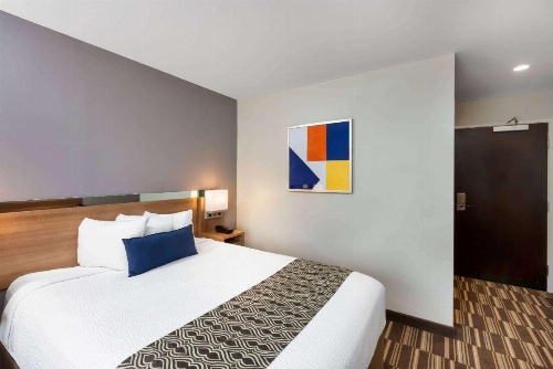 Microtel Inn Suites by Wyndham Warsaw image 11